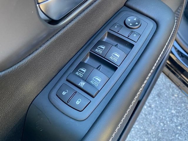 New 2026 Chrysler Pacifica Select w/ S Appearance Package FWD image 13