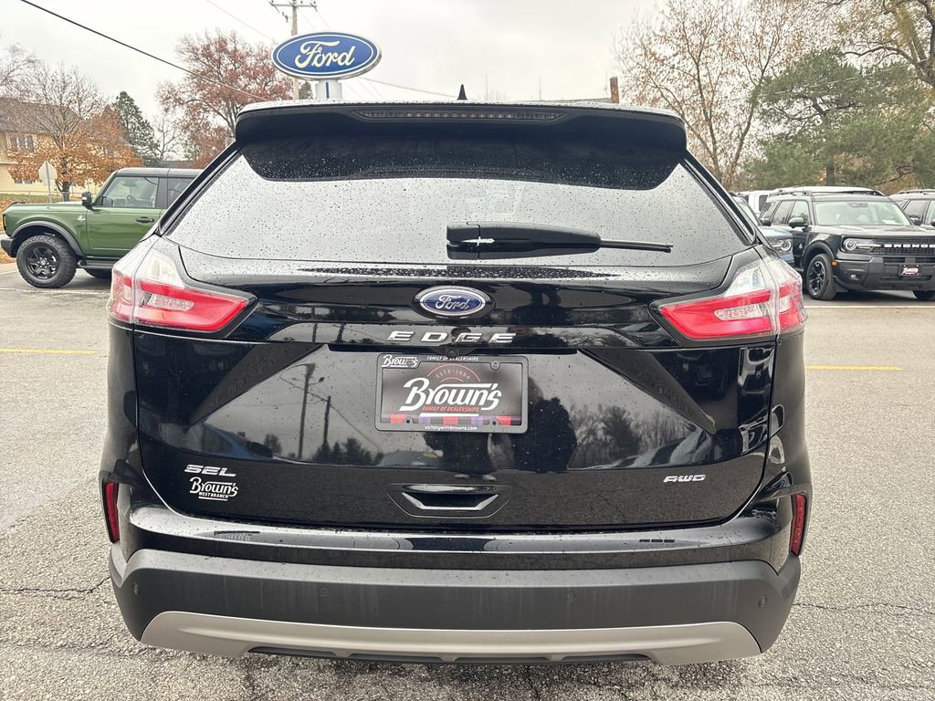 Used 2024 Ford Edge SEL w/ Convenience Package AWD/4WD image 6