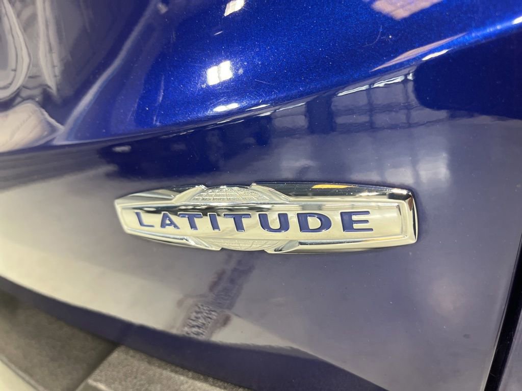 Used 2021 Jeep Renegade Latitude w/ Convenience Group AWD/4WD image 37