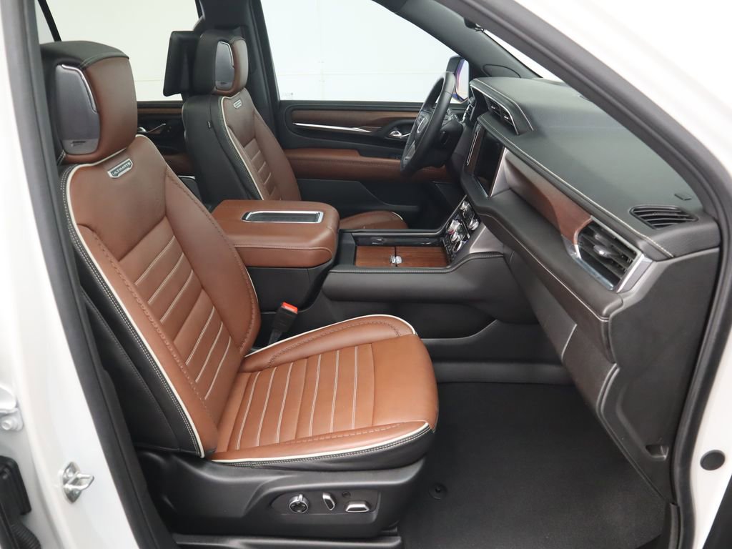 Used 2024 GMC Yukon Denali Ultimate image 21