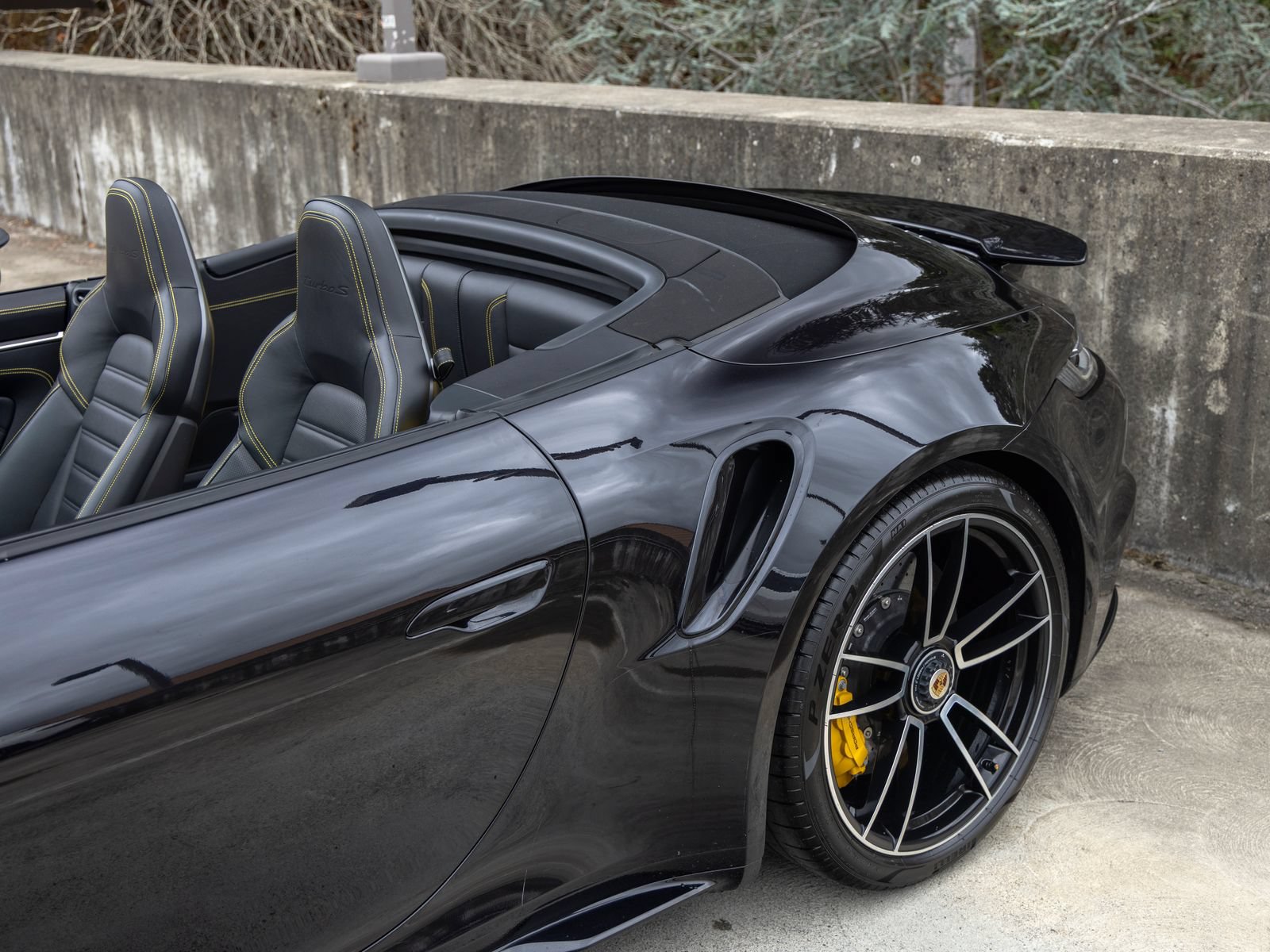 Certified 2021 Porsche 911 Turbo S AWD/4WD image 18