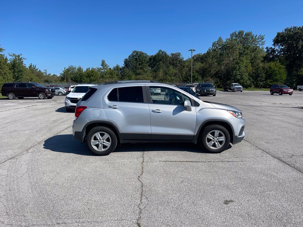 Used 2019 Chevrolet Trax LT FWD image 6
