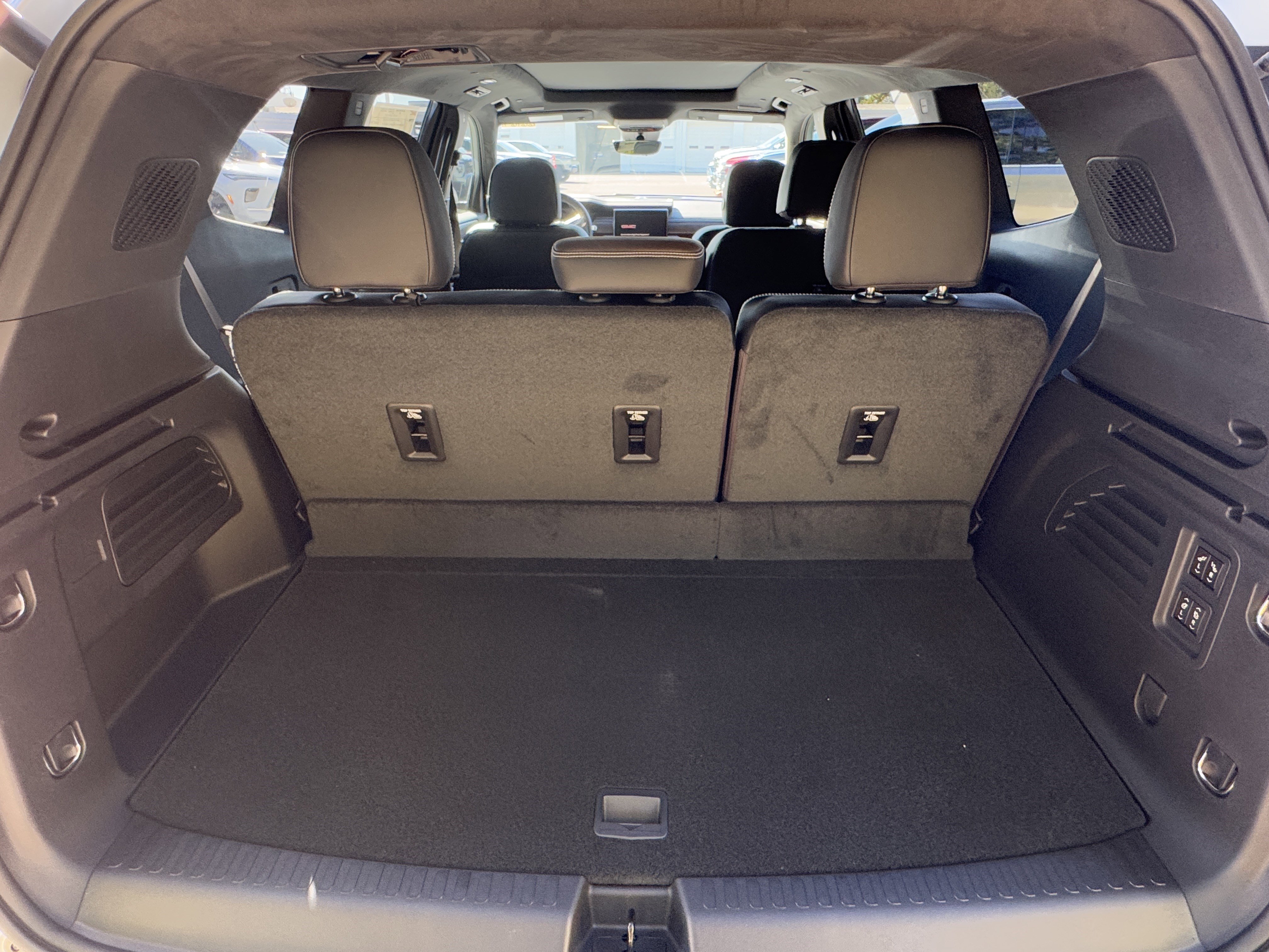 New 2026 GMC Acadia Denali Ultimate image 4