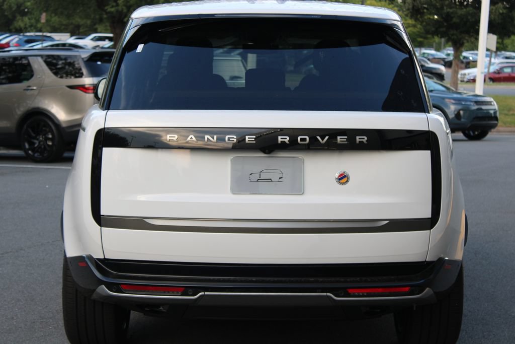 New 2027 Land Rover Range Rover SE AWD/4WD image 4