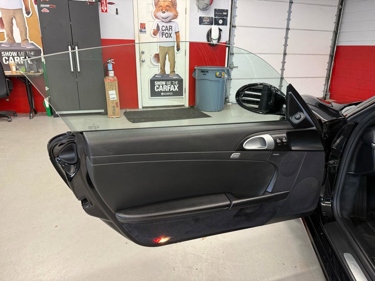 Used 2011 Porsche Cayman RWD image 25