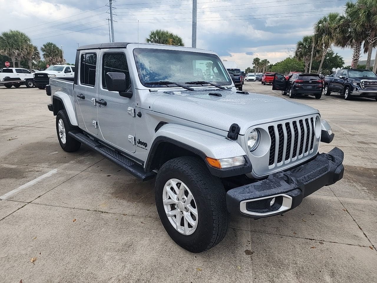 Used 2023 Jeep Gladiator Sport AWD/4WD image 1