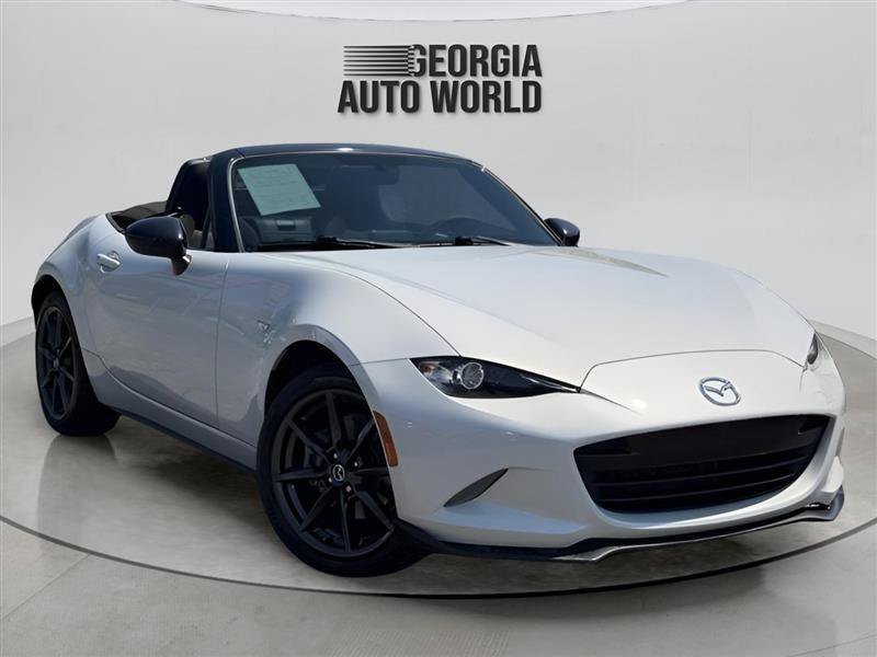 Used 2016 MAZDA MX-5 Miata Club RWD image 3