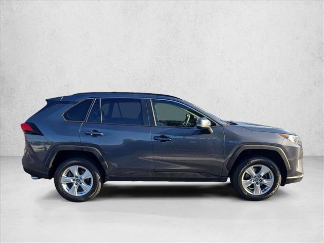 Used 2019 Toyota RAV4 XLE w/ Convenience Package FWD image 4