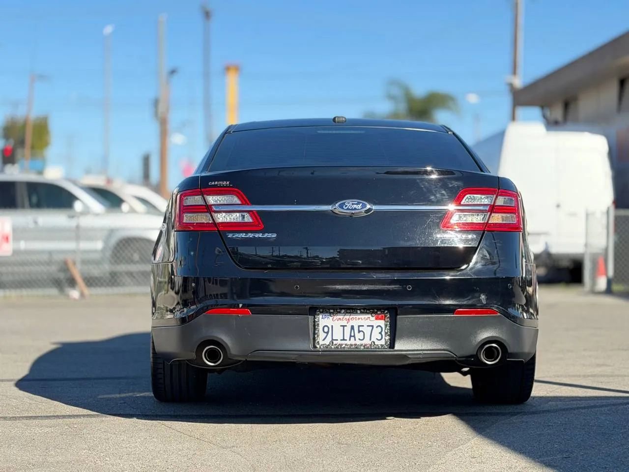 Used 2017 Ford Taurus Limited image 14