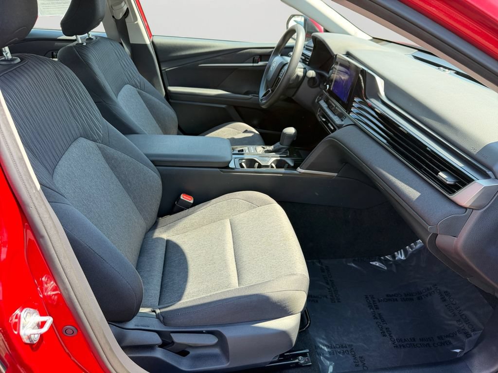 Used 2025 Toyota Camry LE FWD image 12