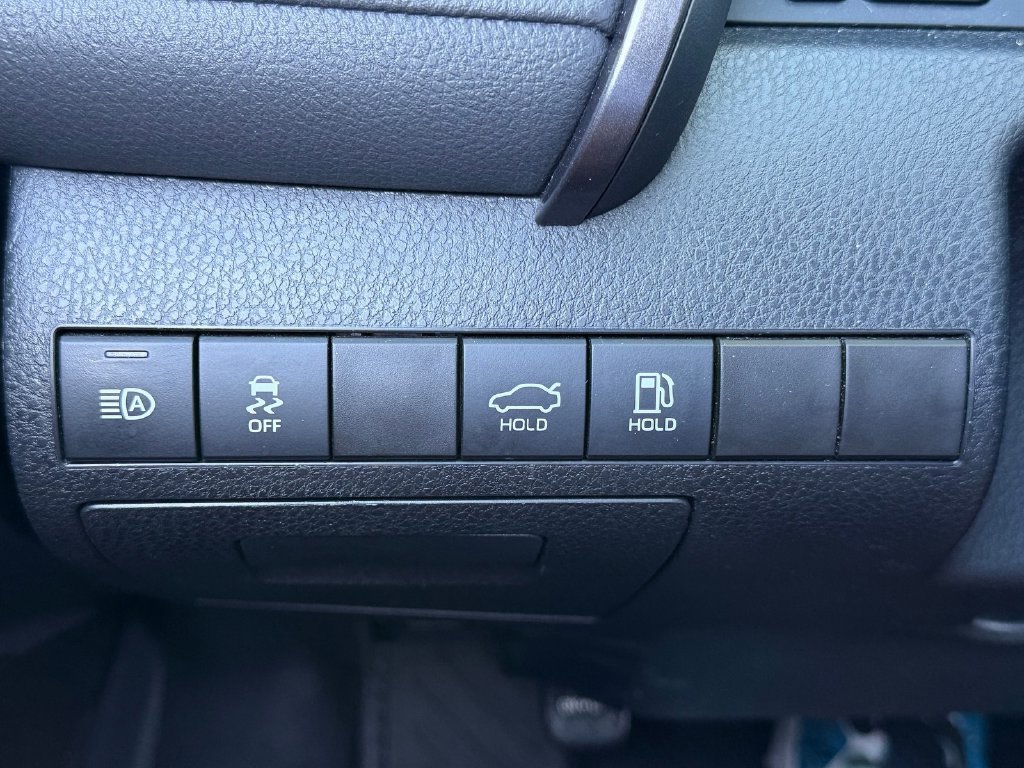 Used 2023 Toyota Camry SE w/ Convenience Package FWD image 33