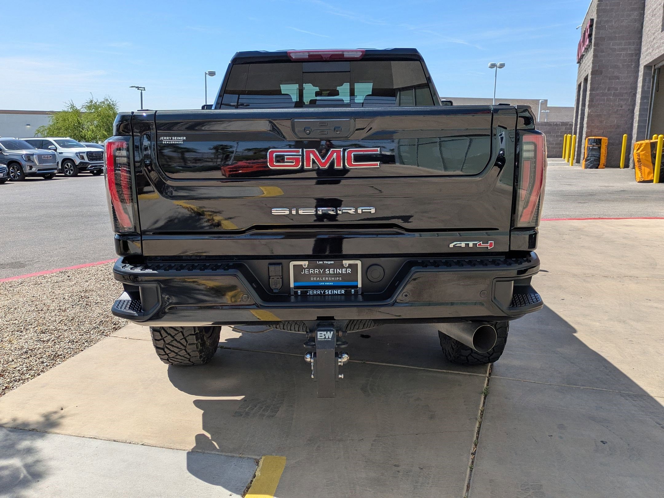 Certified 2024 GMC Sierra 2500 AT4 w/ Max Trailering Package AWD/4WD image 4