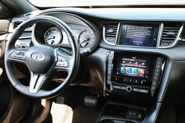 Used 2023 INFINITI QX50 Sport AWD/4WD image 2
