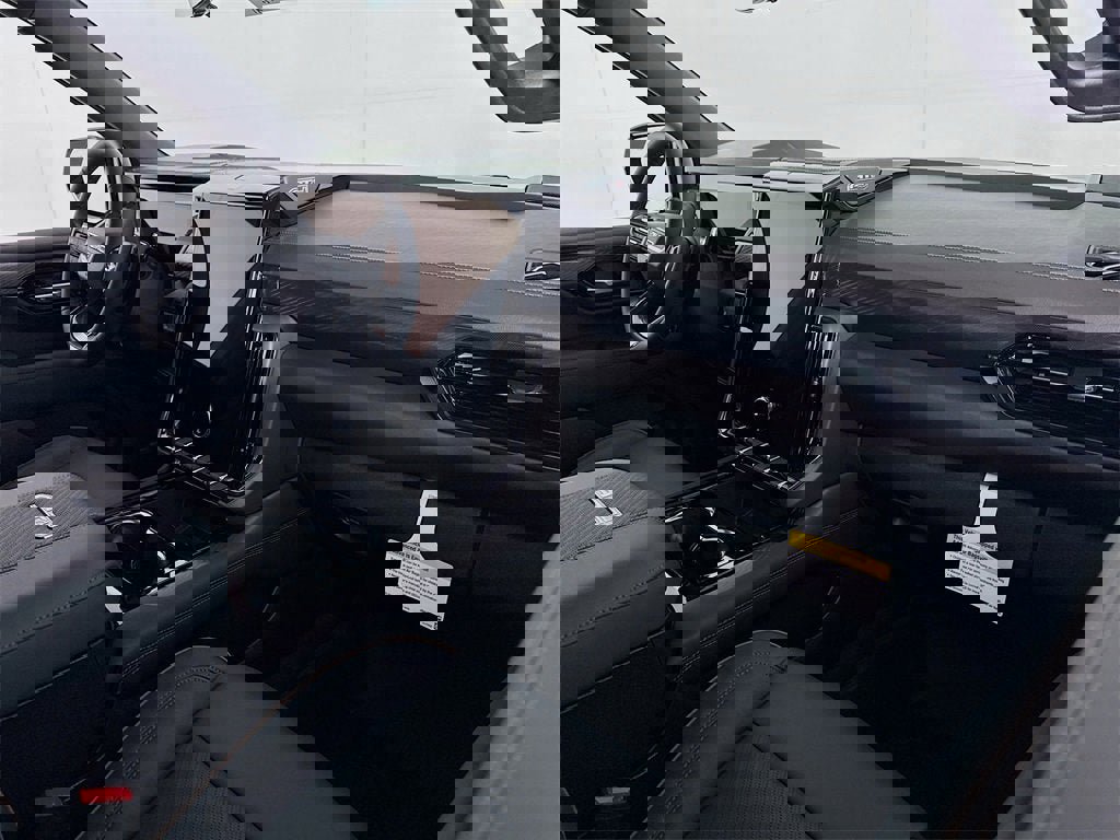 New 2026 GMC Yukon XL AT4 w/ AT4 Premium Package image 25