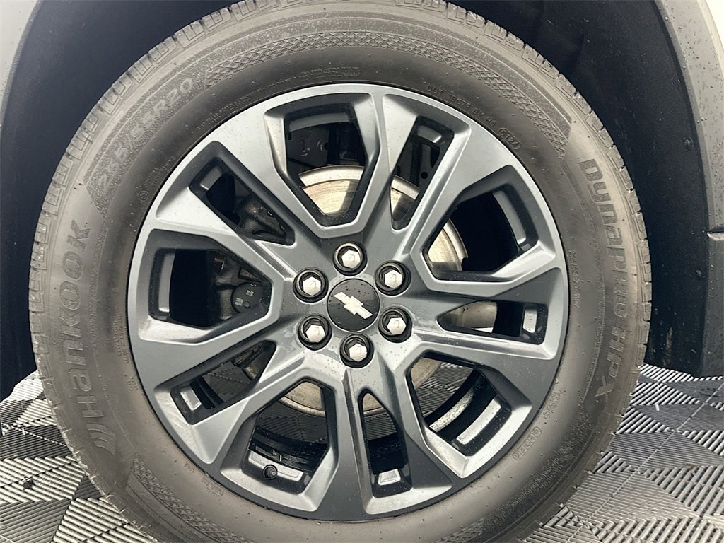 Used 2021 Chevrolet Traverse RS image 33