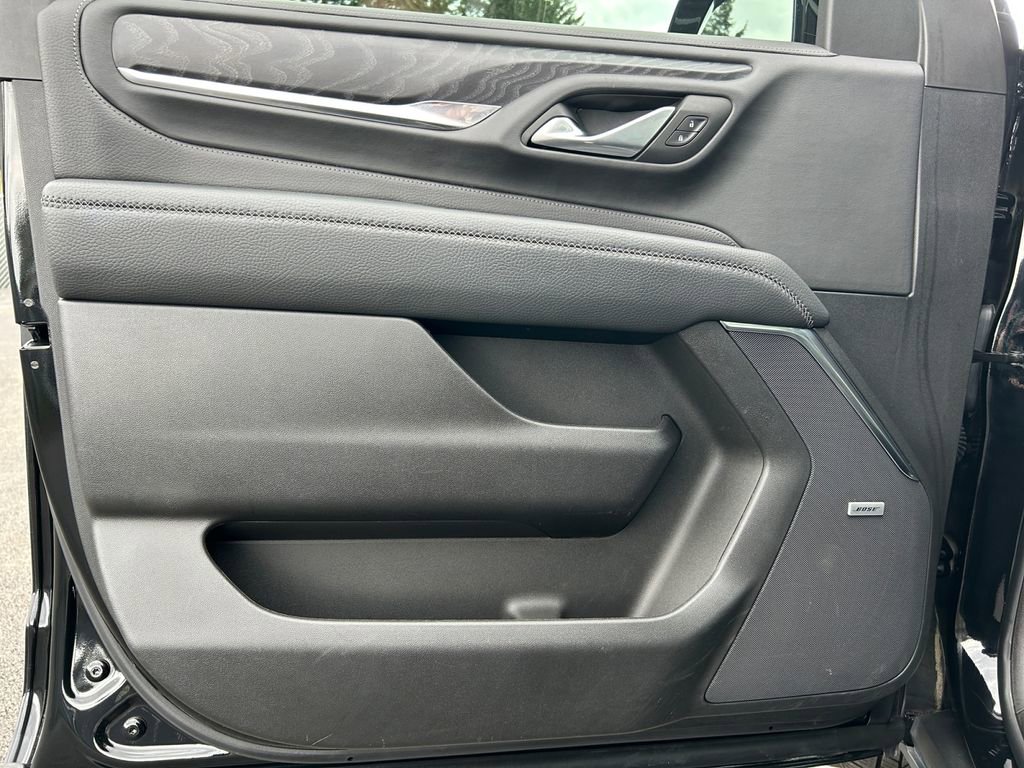 Used 2024 GMC Yukon XL Denali w/ Advanced Technology Package image 22