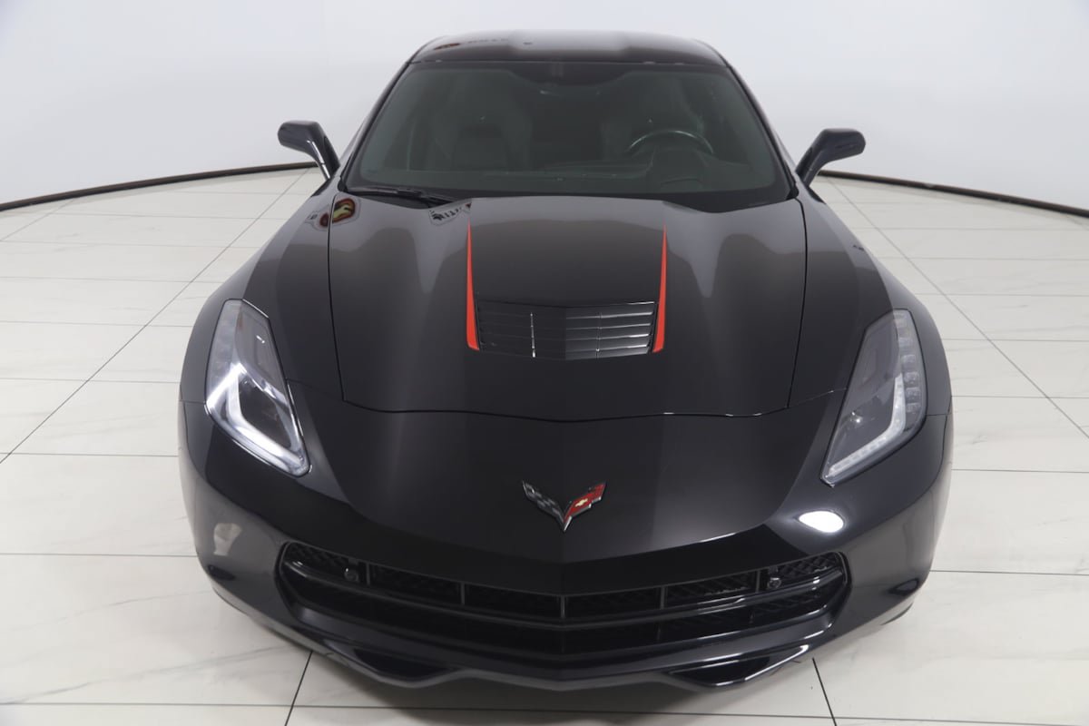 Used 2017 Chevrolet Corvette Stingray Coupe w/ Z51 3LT RWD image 60
