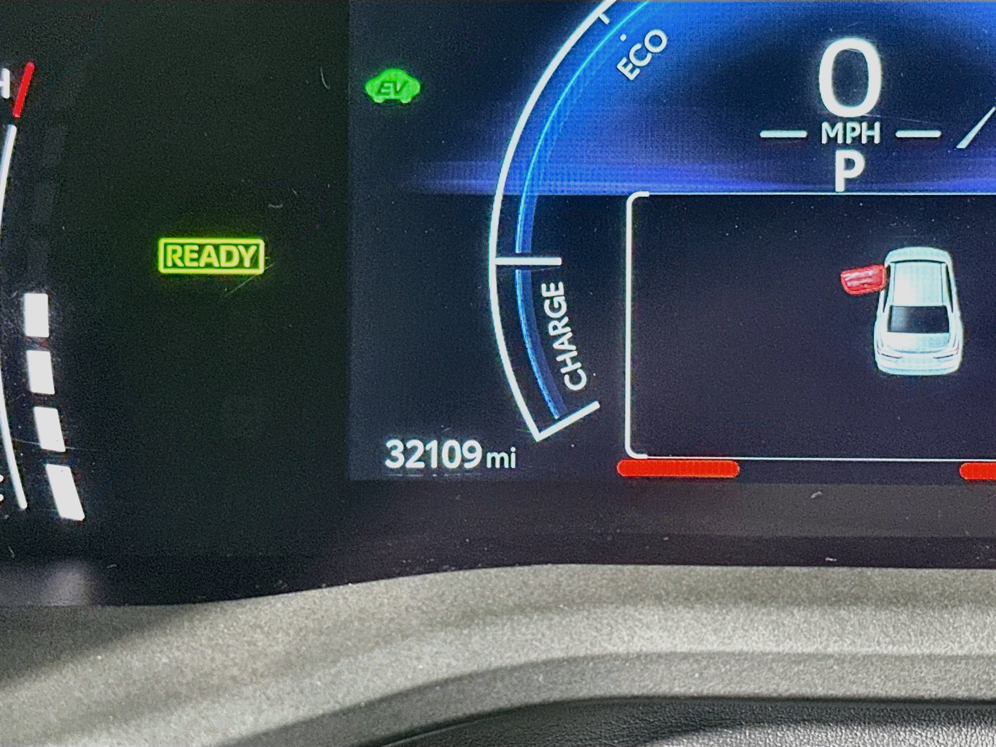 Used 2025 Toyota Camry SE FWD image 19
