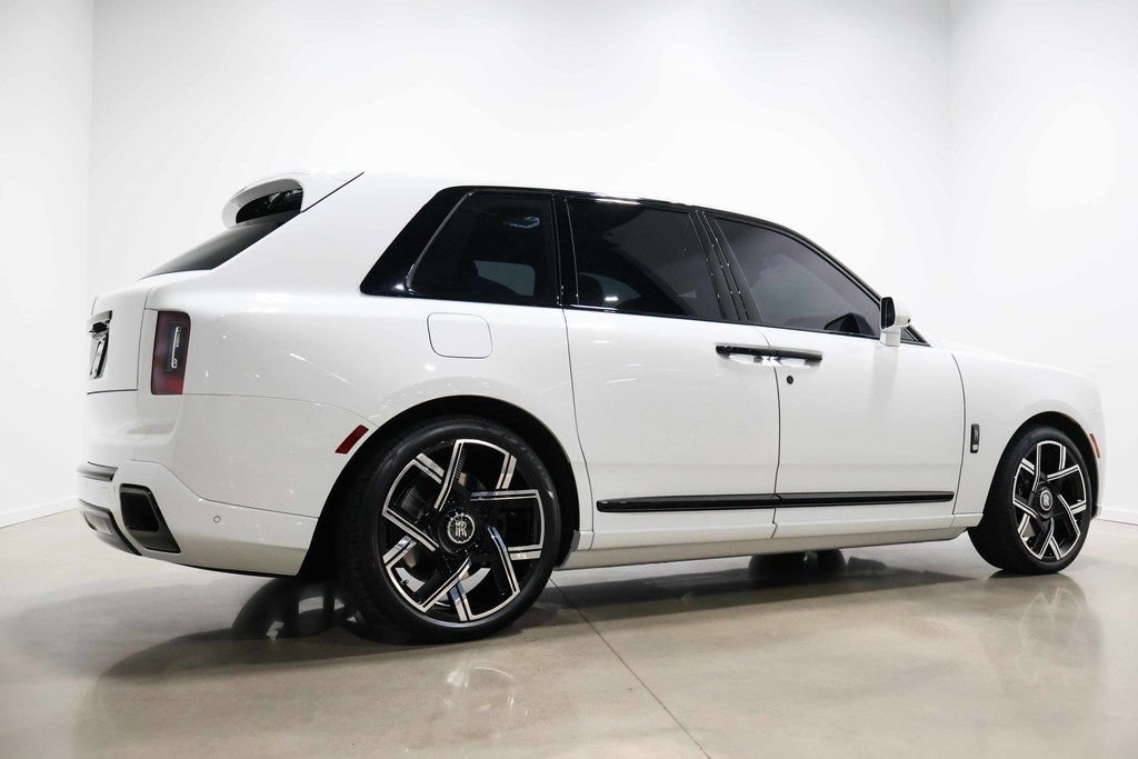 Used 2025 Rolls-Royce Cullinan Black Badge AWD/4WD image 72