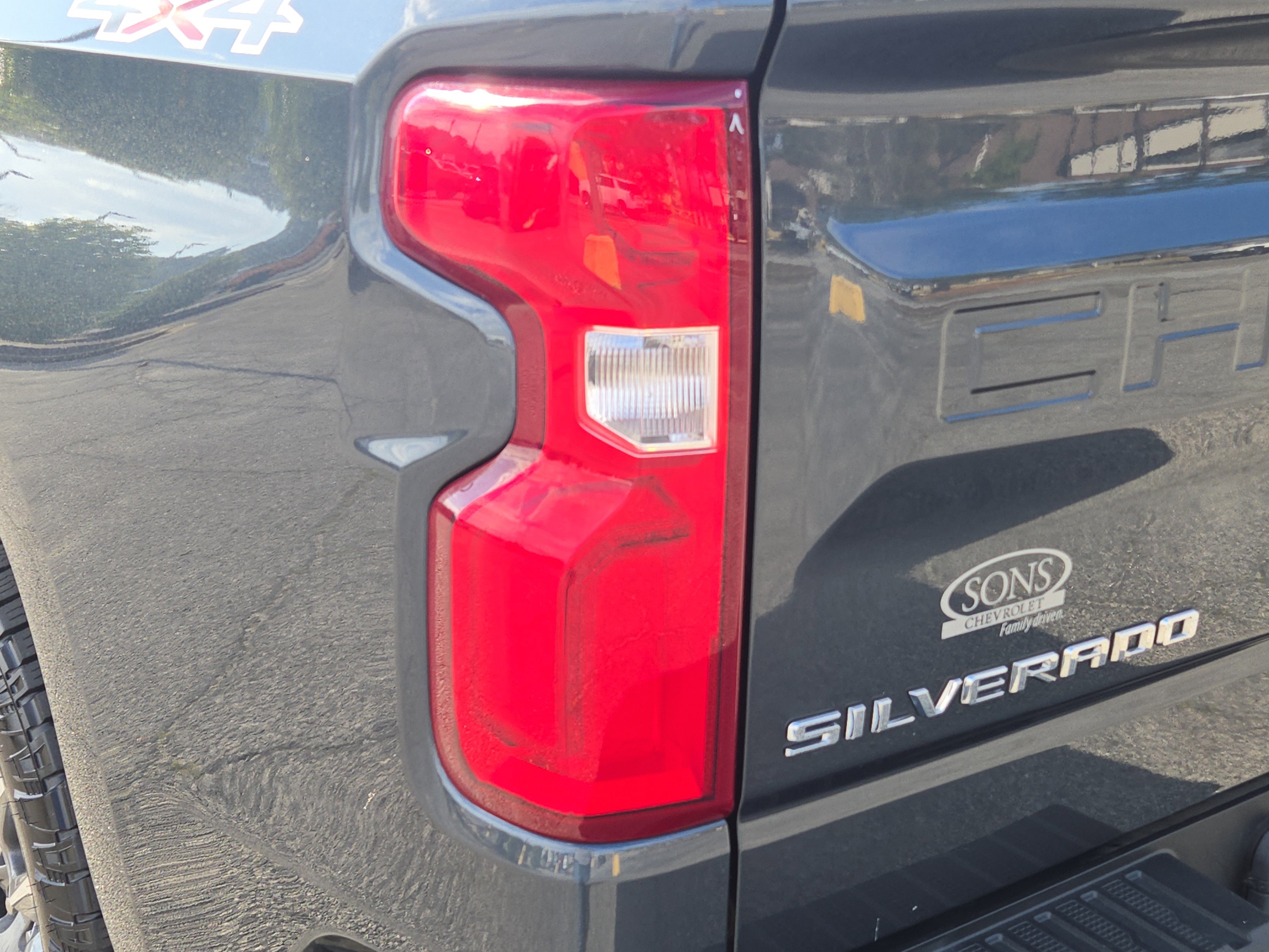 Used 2019 Chevrolet Silverado 1500 RST w/ All-Star Edition image 12