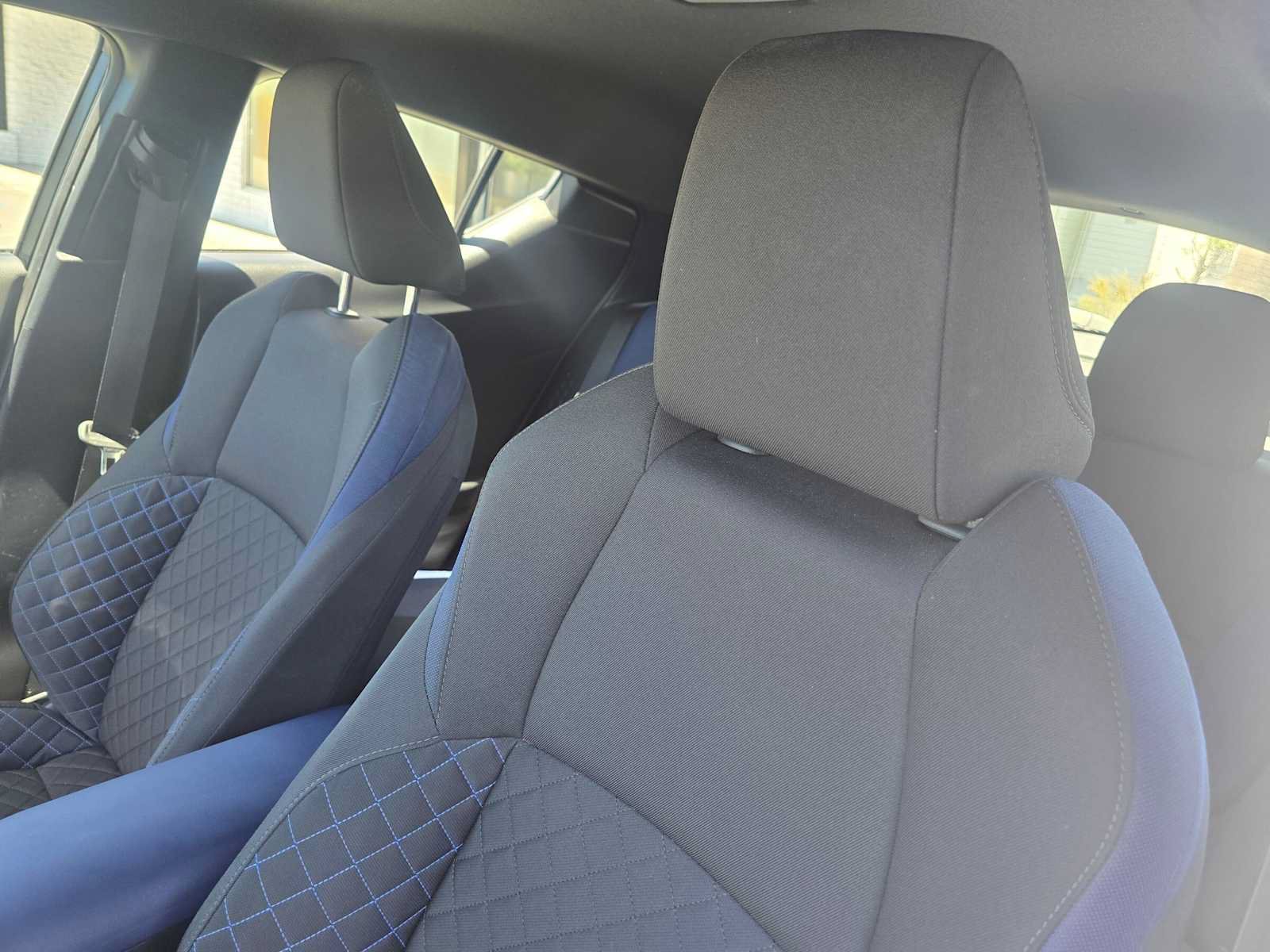 Used 2022 Toyota C-HR XLE FWD image 22