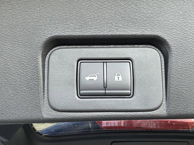 New 2026 Nissan Rogue SV w/ SV Premium Package image 31