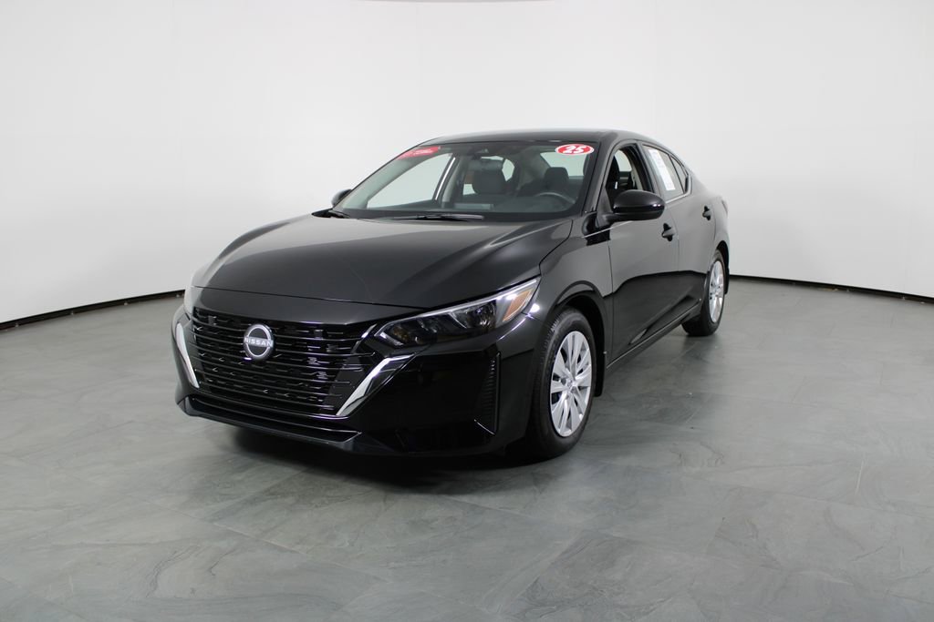 Used 2025 Nissan Sentra S image 2