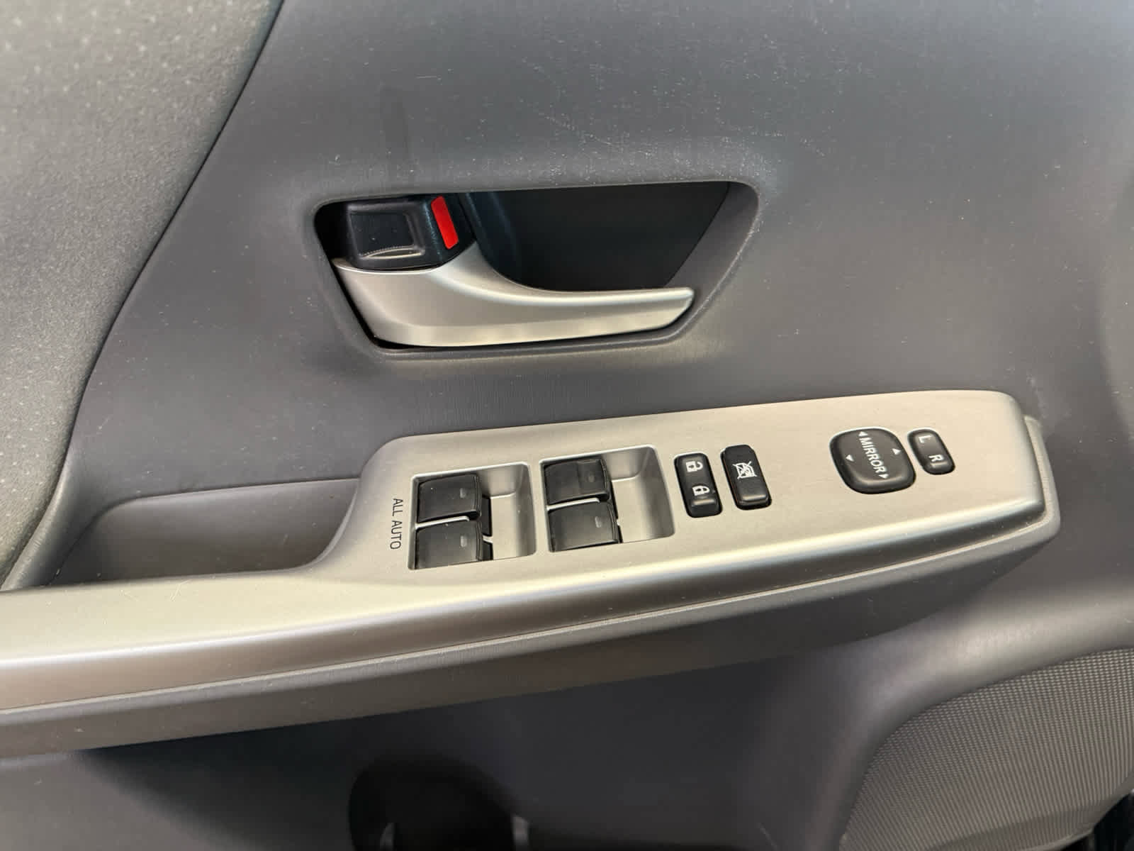 Used 2013 Toyota Prius V Two FWD image 12