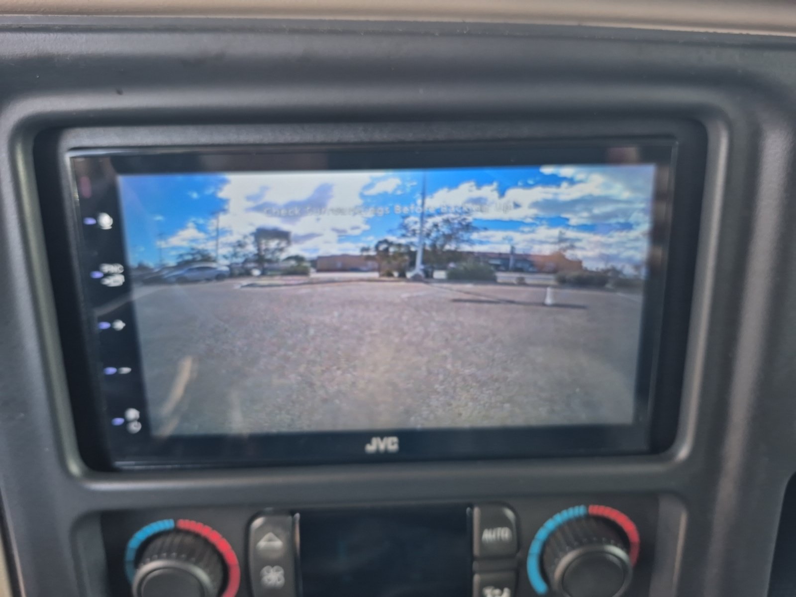 Used 2006 GMC Sierra 2500 SLT w/ Heavy-Duty Power Package AWD/4WD image 27