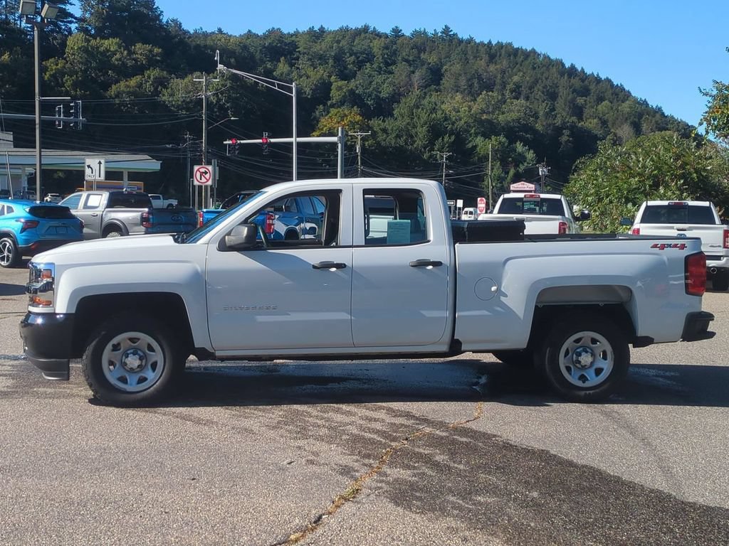 Used 2019 Chevrolet Silverado 1500 W/T AWD/4WD image 7