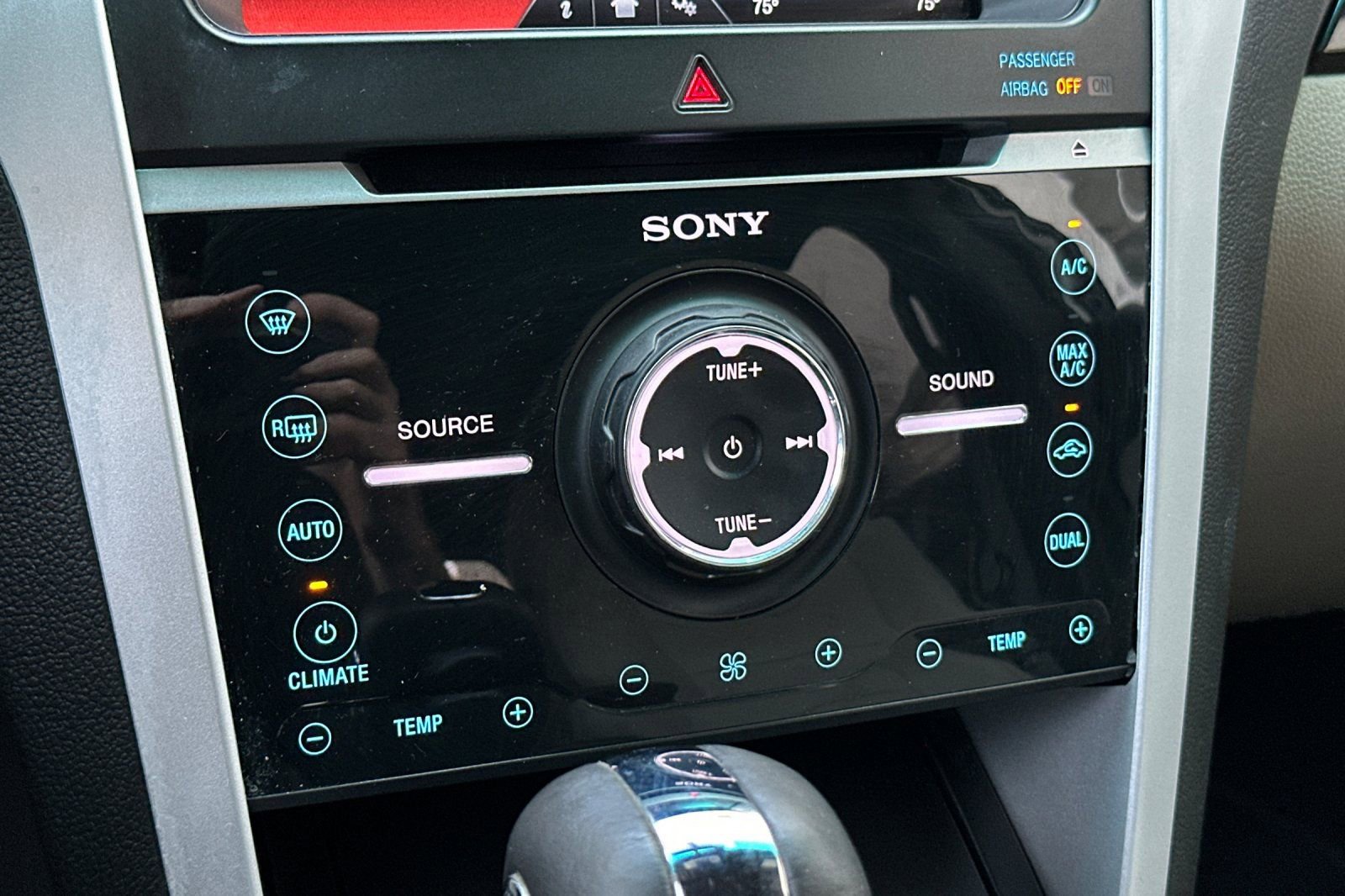 Used 2012 Ford Explorer Limited image 21