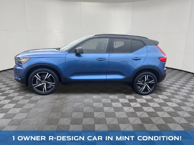 Used 2021 Volvo XC40 T5 R-Design w/ Climate Package AWD/4WD image 3