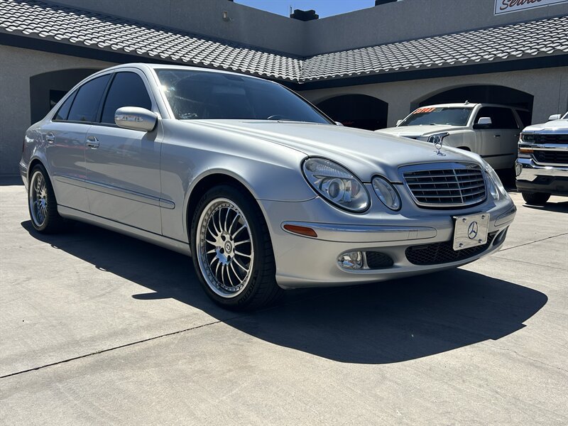 Used 2005 Mercedes-Benz E 500 Sedan image 8