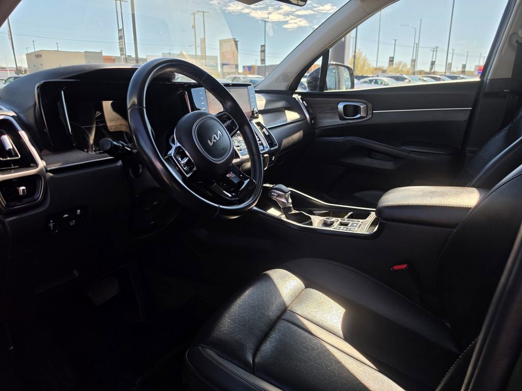 Certified 2023 Kia Sorento X-Line EX image 9