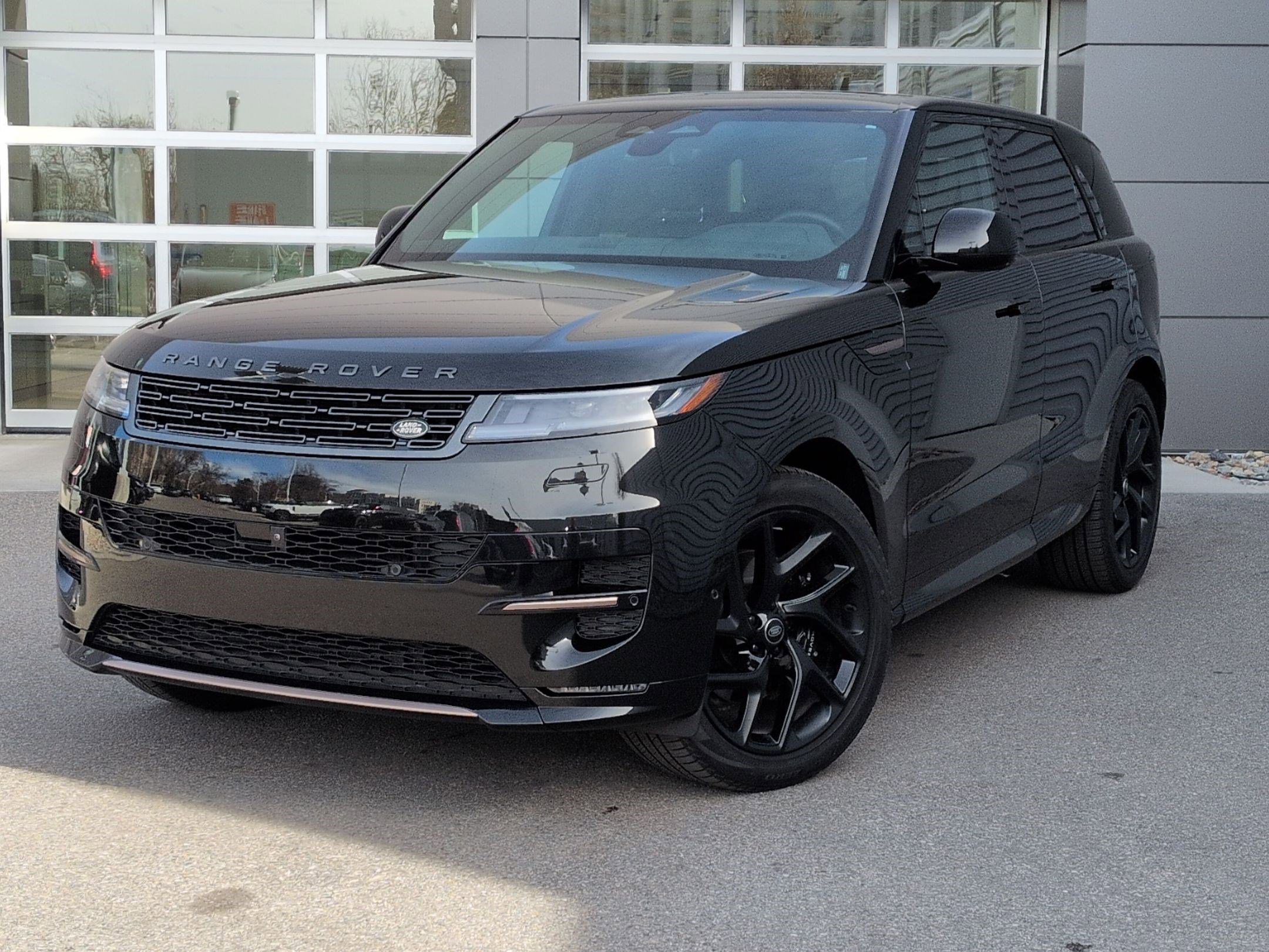 Used 2024 Land Rover Range Rover Sport Dynamic SE