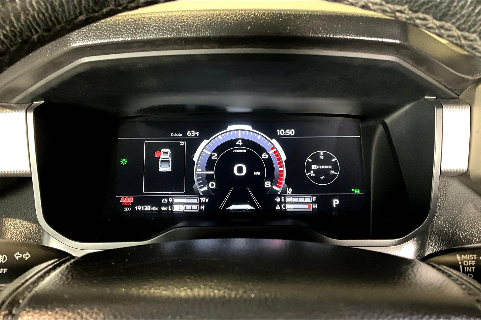 Used 2025 Toyota Tundra Limited AWD/4WD image 14