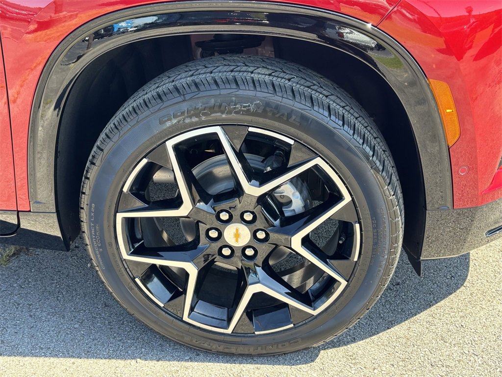 New 2026 Chevrolet Traverse High Country w/ LPO, Floor Liner Package image 10