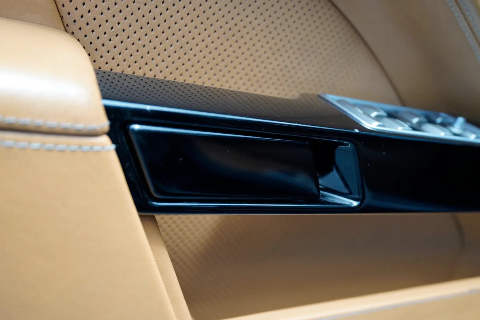 Used 2017 Aston Martin Rapide S Shadow Edition RWD image 20