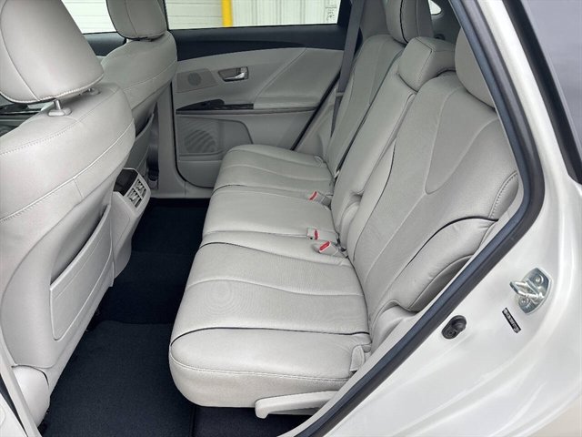 Used 2015 Toyota Venza XLE w/ XLE Premium Package AWD/4WD image 11