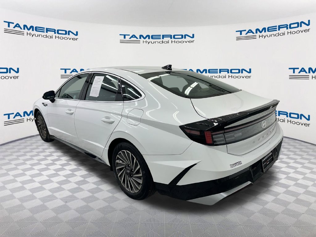 Certified 2025 Hyundai Sonata SEL FWD image 3