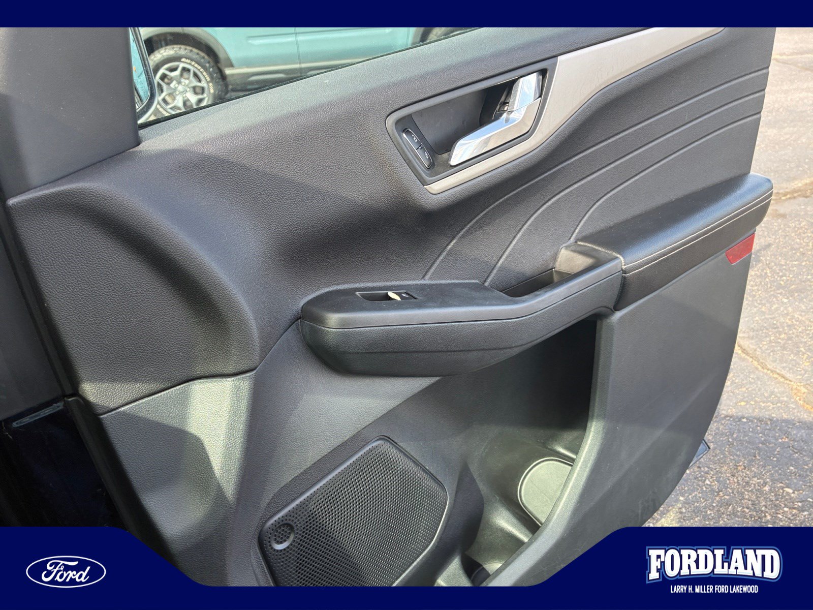 Used 2021 Ford Escape SEL AWD/4WD image 16