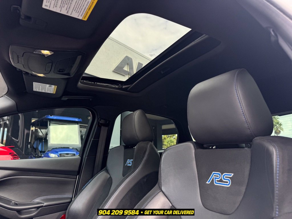 Used 2017 Ford Focus RS AWD/4WD image 30