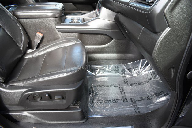 Used 2021 Chevrolet Tahoe LT w/ LT Signature Package image 26