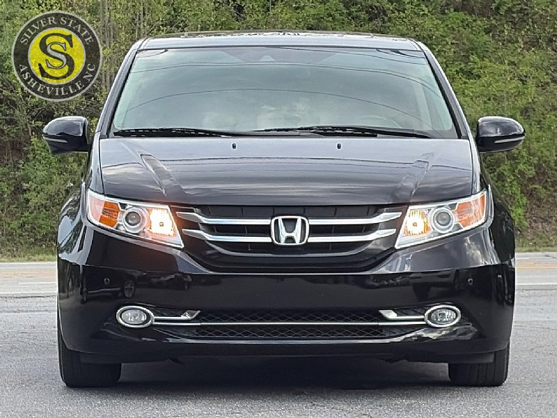 Used 2015 Honda Odyssey Touring image 2