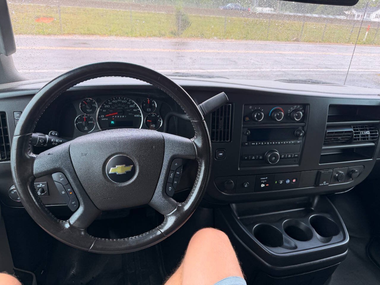 Used 2022 Chevrolet Express 3500 Extended w/ Driver Convenience Package RWD image 11
