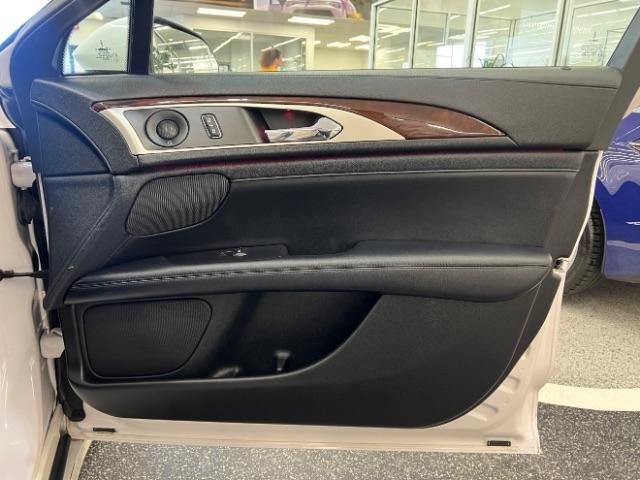 Used 2018 Lincoln MKZ Reserve w/ Technology Package FWD image 29
