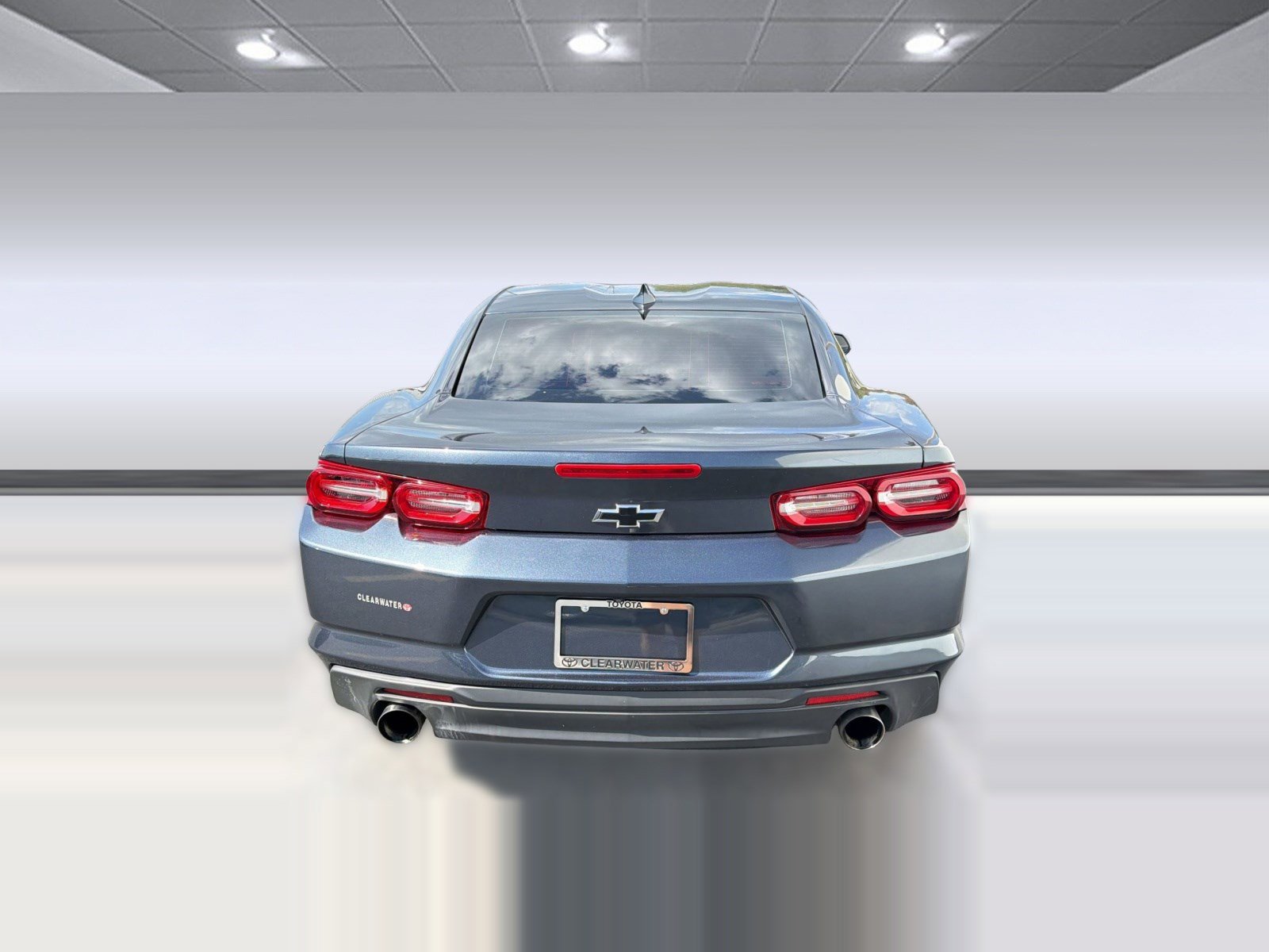 Used 2020 Chevrolet Camaro LT RWD image 9