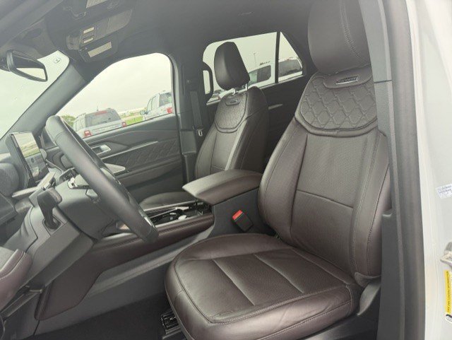 Certified 2026 Ford Explorer Platinum w/ LUX Leather Package AWD/4WD image 14