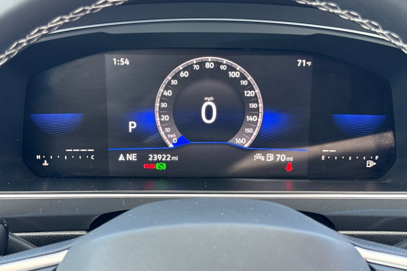 Certified 2023 Volkswagen Tiguan SE FWD image 25
