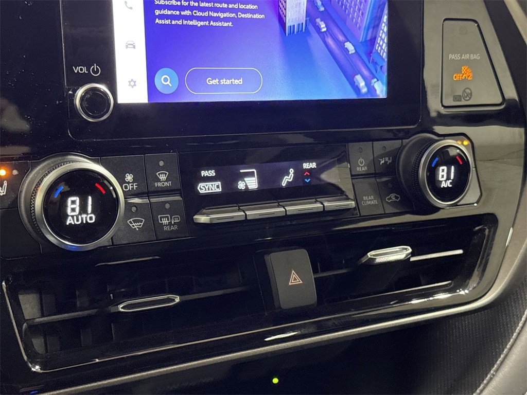 Used 2023 Toyota Highlander XLE image 15